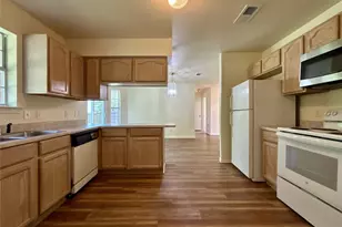 2001 Solomon Dr, Commerce, TX 75428 - Photo 11