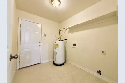 2001 Solomon Drive, Commerce, TX 75428 - Photo 15