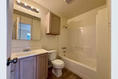 2001 Solomon Drive, Commerce, TX 75428 - Photo 9