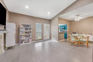 8600 Coppertowne Ln, Dallas, TX 75243 - Photo 9
