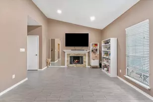 8600 Coppertowne Ln, Dallas, TX 75243 - Photo 3