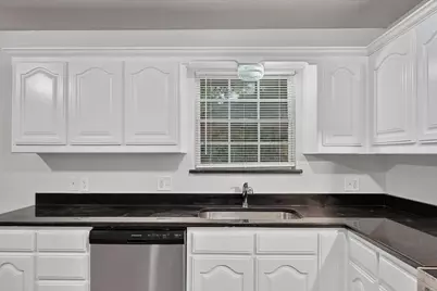 1002 Pine Street, Bonham, TX 75418 - Photo 9