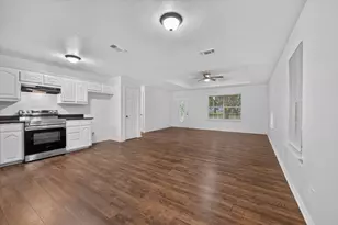 1002 Pine St, Bonham, TX 75418 - Photo 7