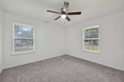 1002 Pine Street, Bonham, TX 75418 - Photo 15