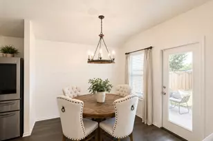 709 Glover Dr, Aubrey, TX 76227 - Photo 9