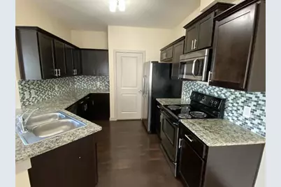 3621 Valley Vista Drive #505, Fort Worth, TX 76053 - Photo 5