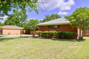 2233 River Oaks Cir, Abilene, TX 79605 - Photo 3