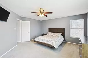1404 Ross Dr, Lewisville, TX 75067 - Photo 9