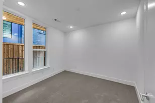 426 W 9th St, Dallas, TX 75208 - Photo 3