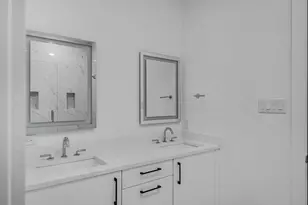 426 W 9th St, Dallas, TX 75208 - Photo 19