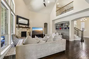 1123 Blue Lake Blvd, Arlington, TX 76005 - Photo 9