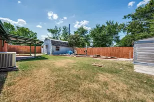 5213 Bonnie Wayne St, Haltom City, TX 76117 - Photo 21
