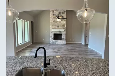 173 Crenshaw Court, Stephenville, TX 76401 - Photo 7