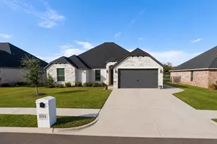 173 Crenshaw Ct, Stephenville, TX 76401 - Photo 1