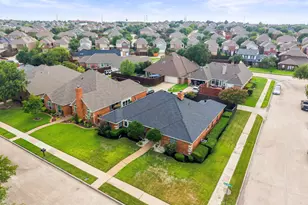 9021 Silverdollar Trail, Irving, TX 75063 - Photo 29