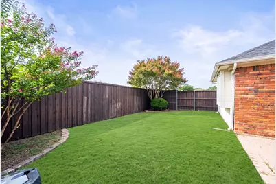 9021 Silverdollar Trail, Irving, TX 75063 - Photo 27