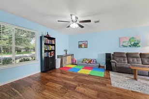 311 Towne House Ln, Richardson, TX 75081 - Photo 15