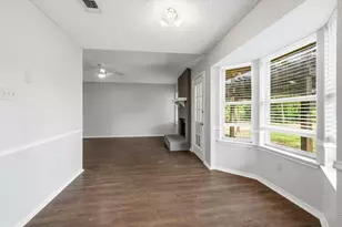 5907 Cedar Ridge Dr, Arlington, TX 76017 - Photo 11