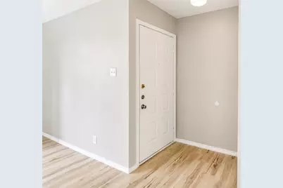 4303 Buena Vista Street #202, Dallas, TX 75205 - Photo 1