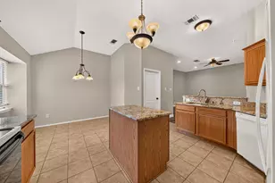 412 Sugar Mill Rd, Cedar Hill, TX 75104 - Photo 13