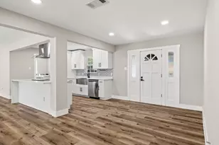 8635 Strathmore Dr, Dallas, TX 75238 - Photo 7