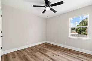 8635 Strathmore Dr, Dallas, TX 75238 - Photo 27