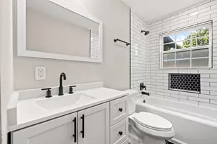 8635 Strathmore Dr, Dallas, TX 75238 - Photo 15