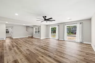 8635 Strathmore Dr, Dallas, TX 75238 - Photo 13