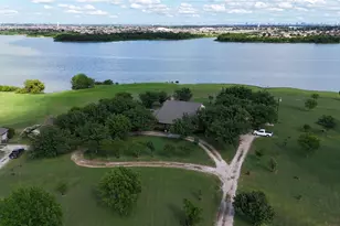 679 Doe Creek Rd, Little Elm, TX 75068 - Photo 7