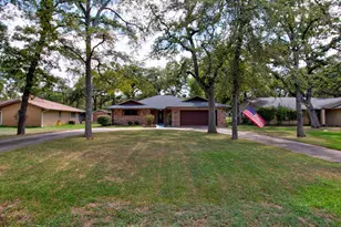 1010 Kiowa Dr W, Lake Kiowa, TX 76240 - Photo 3