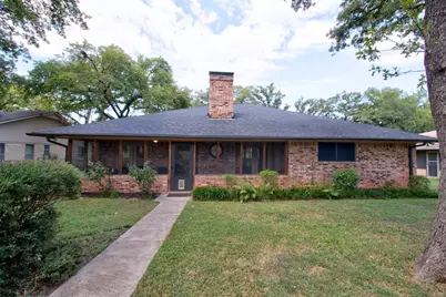 1010 Kiowa Drive W, Lake Kiowa, TX 76240 - Photo 25