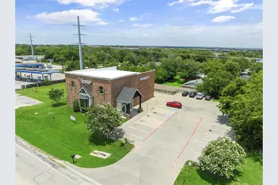 207 E Byron Nelson Boulevard, Roanoke, TX 76262 - Photo 5
