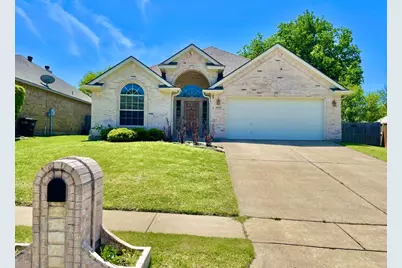 5212 Estrella Lane, Benbrook, TX 76126 - Photo 1