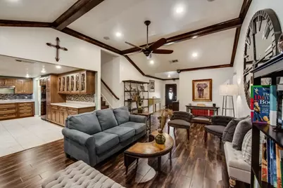 6708 Olivewood Drive, Arlington, TX 76001 - Photo 5