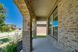 410 Club House Dr, Allen, TX 75002 - Photo 3