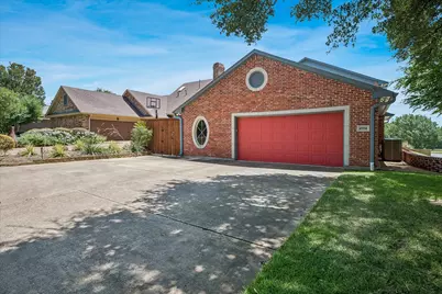 2702 Lawtherwood Court, Dallas, TX 75214 - Photo 35