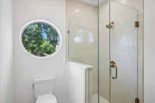 2702 Lawtherwood Ct, Dallas, TX 75214 - Photo 29