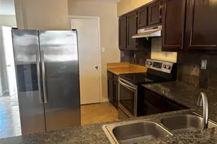 2011 Towngate Dr, Garland, TX 75041 - Photo 9