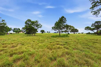 7129 Royal Birkdale Drive, Cleburne, TX 76033 - Photo 9