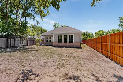 1008 W Crockett Street, Ennis, TX 75119 - Photo 5