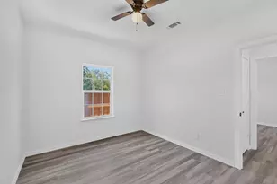 1008 W Crockett St, Ennis, TX 75119 - Photo 29