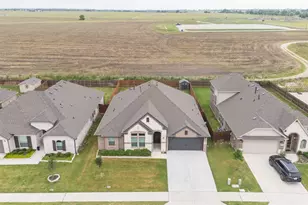 230 Clairmont Dr, Ponder, TX 76259 - Photo 3