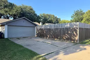 1808 Bolingbroke Pl, Fort Worth, TX 76140 - Photo 21