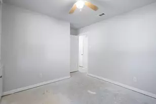 655 W Pentagon Pkwy, Dallas, TX 75224 - Photo 27