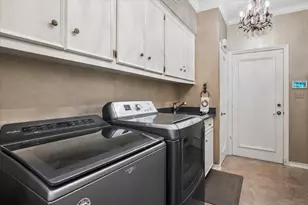 7276 Lupton Cir, Dallas, TX 75225 - Photo 33