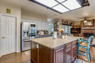 9500 Boat Club Rd, Fort Worth, TX 76179 - Photo 11