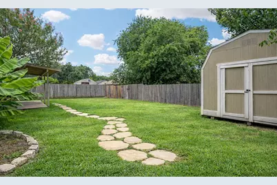 4814 Trailwood Drive, Grand Prairie, TX 75052 - Photo 19