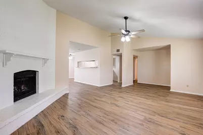 4814 Trailwood Drive, Grand Prairie, TX 75052 - Photo 5