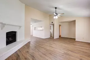 4814 Trailwood Dr, Grand Prairie, TX 75052 - Photo 5