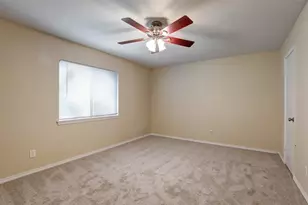 4814 Trailwood Dr, Grand Prairie, TX 75052 - Photo 15